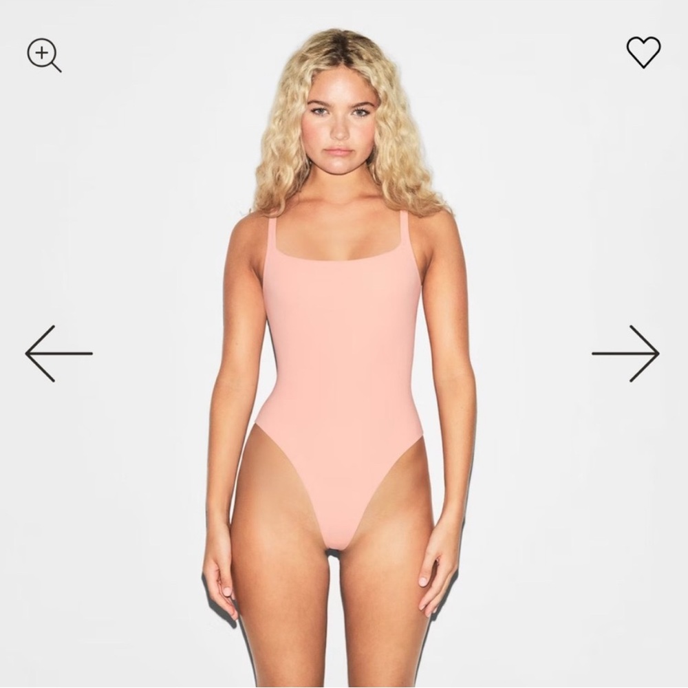 💗 NWT Skims Fits Everybody Scoop Neck Bodysuit Desert Clay